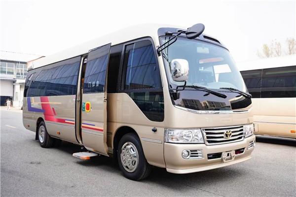 华中巴车 考斯特12座全国首发爱游戏2025款丰田考斯特豪(图4)