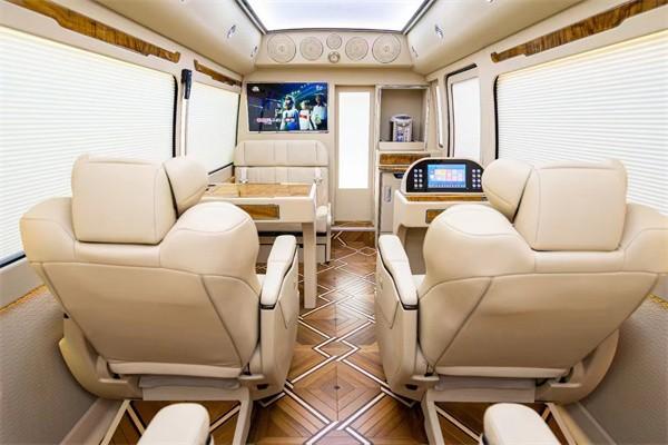 华中巴车 考斯特12座全国首发爱游戏2025款丰田考斯特豪(图11)