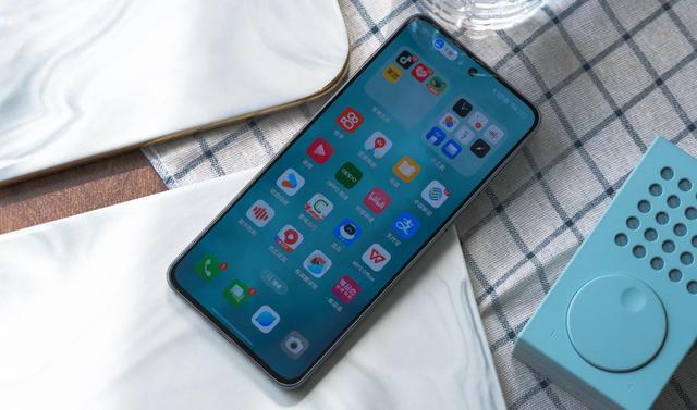 256GB降到1420元高性价比手机加速退场爱游戏(ayx)OPPO急眼了！12GB+(图4)